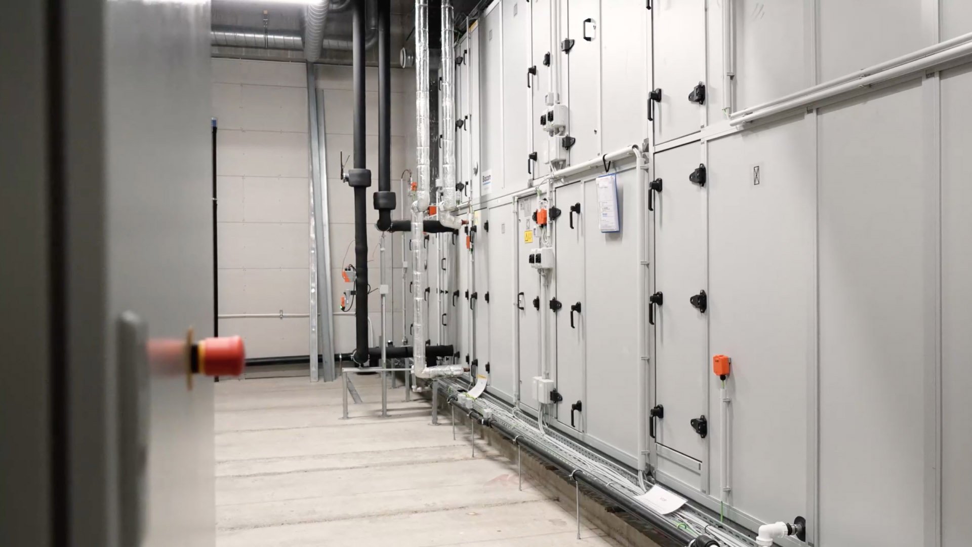 PH-Blog-Campus Tour-Lüftungszentrale Unsere Lüftungsanlage versorgt rund 300 Menschen mit Frischluft und bewältigt 20.000 Kubikmeter Luft pro Stunde