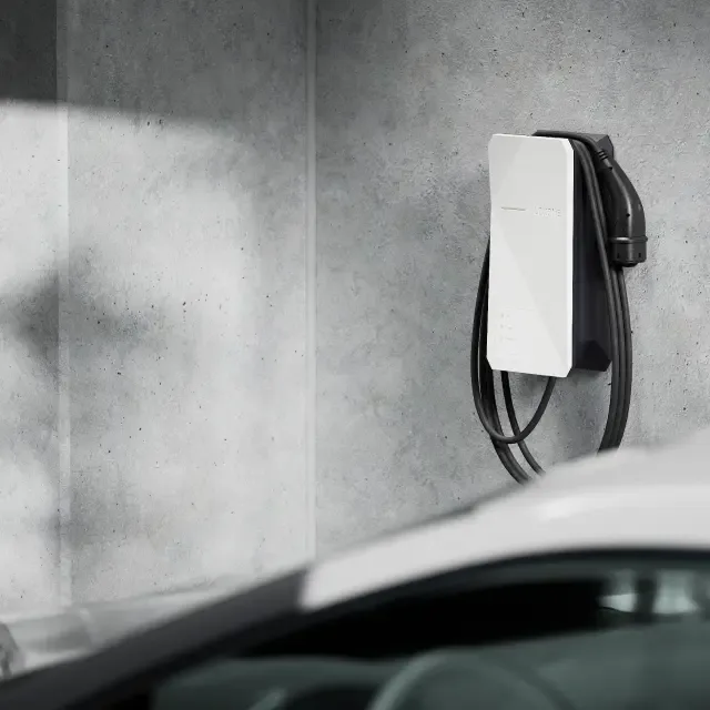 Touch Pure Flex IP44 集成在 MilliSense 户外墙盒中